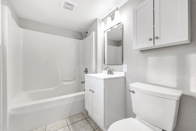 219 S MAPLE AVENUE, Oconto Falls, WI 54154