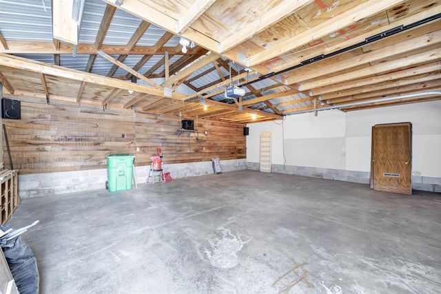 219 S MAPLE AVENUE, Oconto Falls, WI 54154