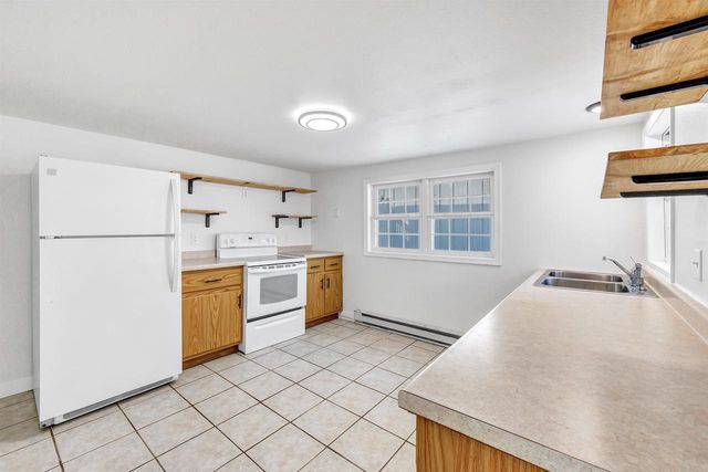 219 S MAPLE AVENUE, Oconto Falls, WI 54154