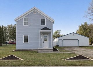 219 S MAPLE AVENUE, Oconto Falls, WI 54154