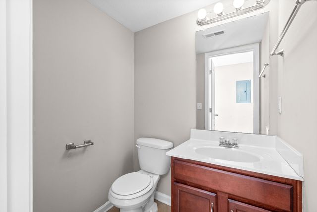 65 Durrett Dr Apt D, Clarksville, TN 37042