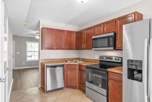 65 Durrett Dr Apt D, Clarksville, TN 37042