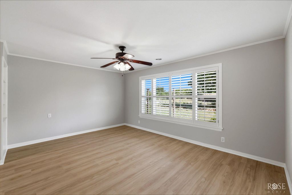 Image 7 of property listing at 3315 Grape Creek Road, San Angelo, TX 76903