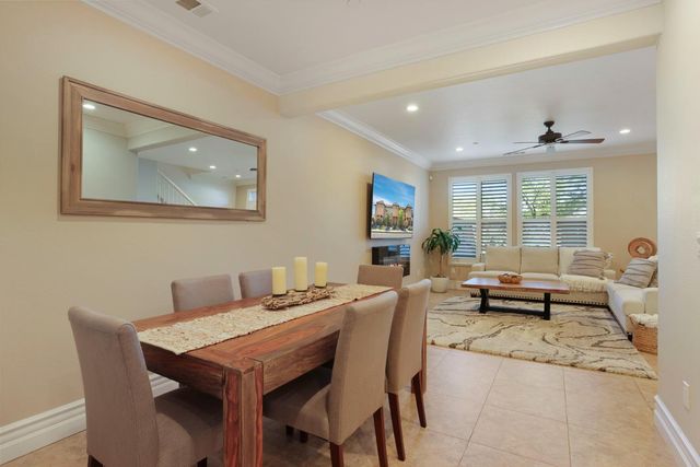 2108 Tienda Dr, Lodi, CA 95242