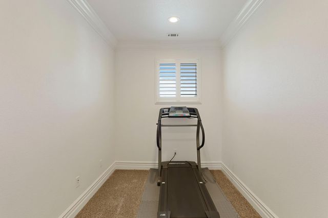 2108 Tienda Dr, Lodi, CA 95242