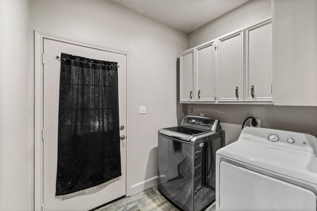 10423 Deer Lake Lodge B, Montgomery, TX 77316