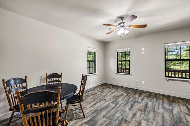 10423 Deer Lake Lodge B, Montgomery, TX 77316