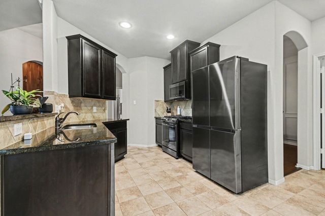 902 White Willow Drive, Texas City, TX 77590