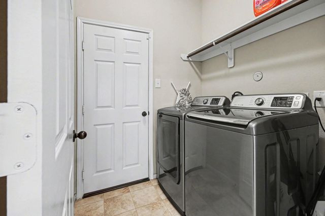 902 White Willow Drive, Texas City, TX 77590