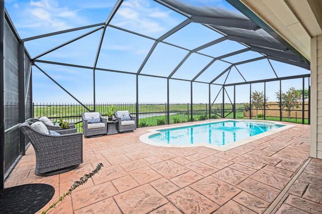 902 White Willow Drive, Texas City, TX 77590