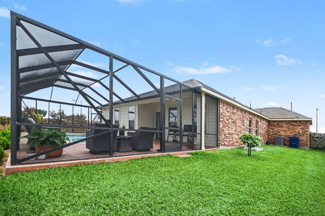 902 White Willow Drive, Texas City, TX 77590