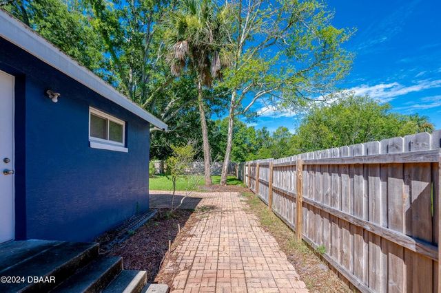 112 CENTER STREET, Daytona Beach, FL 32117