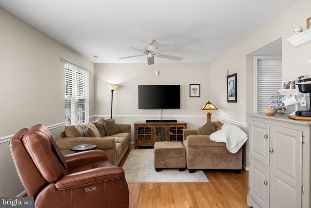 18 WOODMILL DR, Clementon, NJ 08021