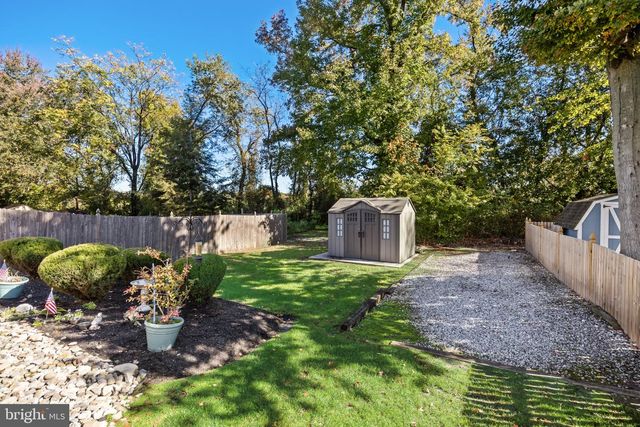 18 WOODMILL DR, Clementon, NJ 08021