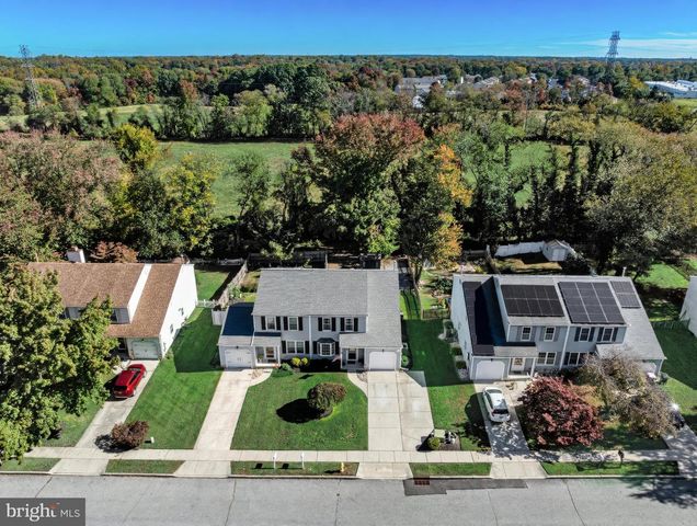 18 WOODMILL DR, Clementon, NJ 08021
