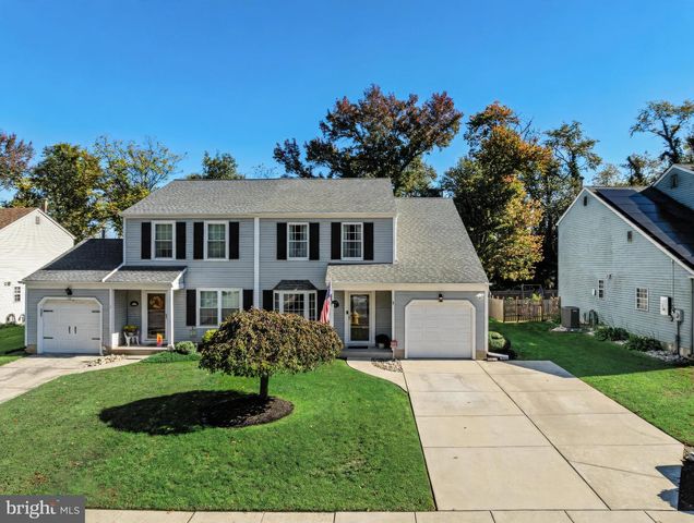 18 WOODMILL DR, Clementon, NJ 08021