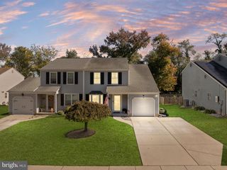 18 WOODMILL DR, Clementon, NJ 08021