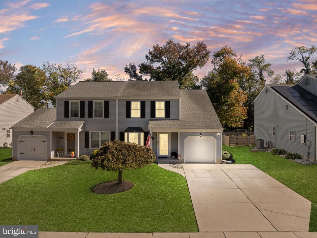 18 WOODMILL DR, Clementon, NJ 08021
