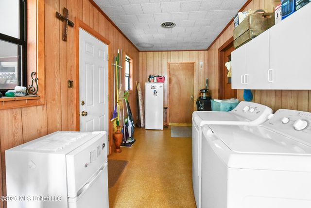 802 Mill Road, Pascagoula, MS 39567