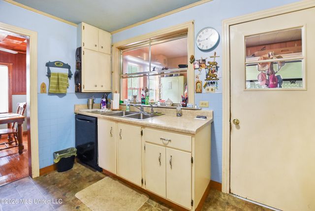802 Mill Road, Pascagoula, MS 39567
