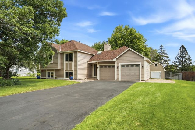 12013 Aztec Street NW, Coon Rapids, MN 55433