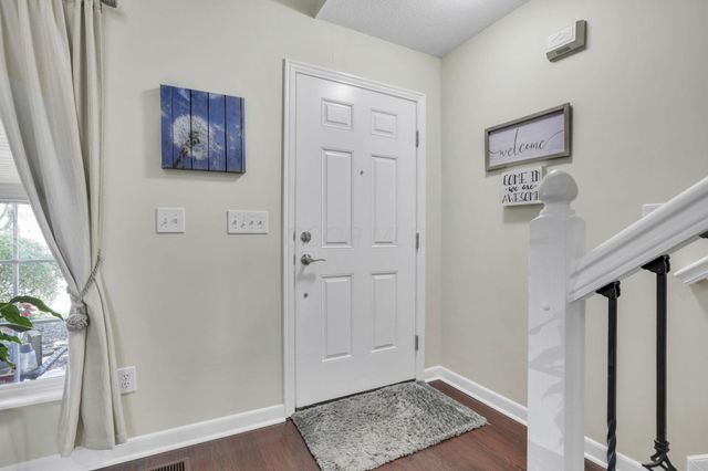 933 Sandrock Avenue, Reynoldsburg, OH 43068