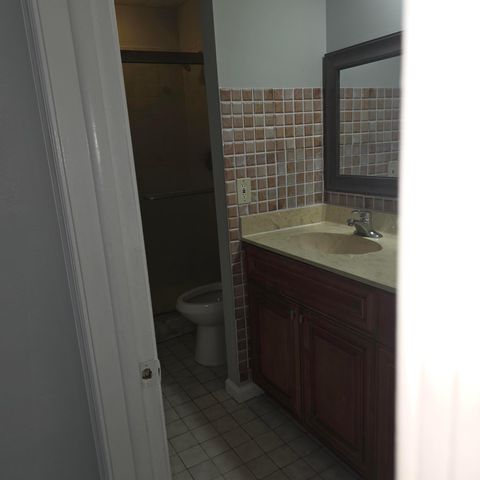 1839 N CONGRESS Avenue W 1839, West Palm Beach, FL 33401