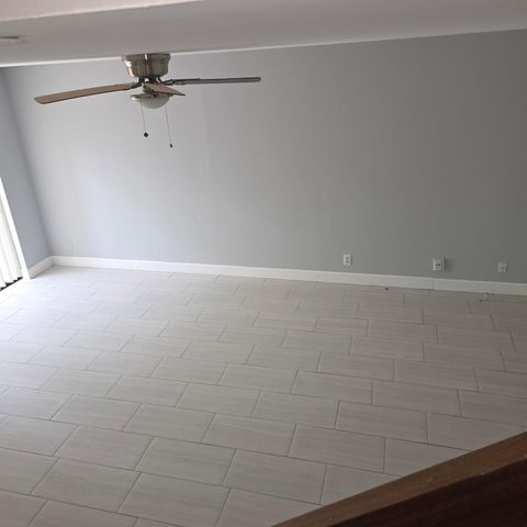 1839 N CONGRESS Avenue W 1839, West Palm Beach, FL 33401