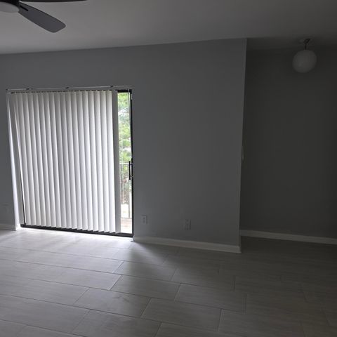 1839 N CONGRESS Avenue W 1839, West Palm Beach, FL 33401