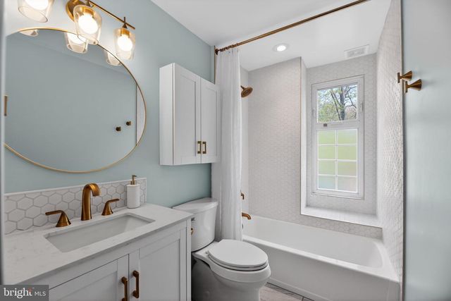 224 HIGHLAND AVE, Haddon Heights, NJ 08035