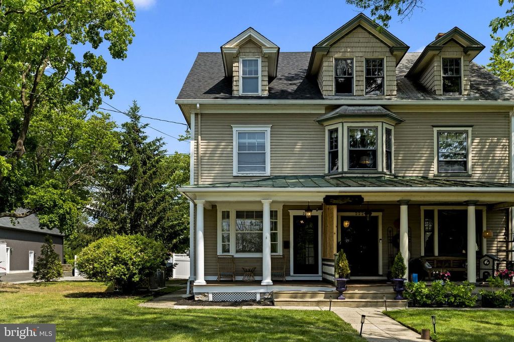 224 HIGHLAND AVE, Haddon Heights, NJ 08035