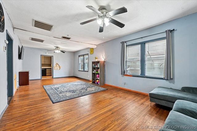 540 S 45th West Avenue, Tulsa, OK 74127