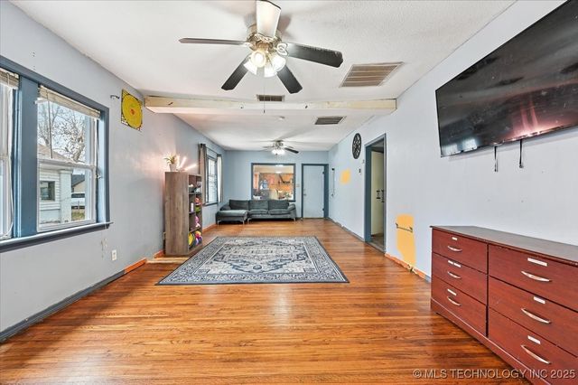 540 S 45th West Avenue, Tulsa, OK 74127