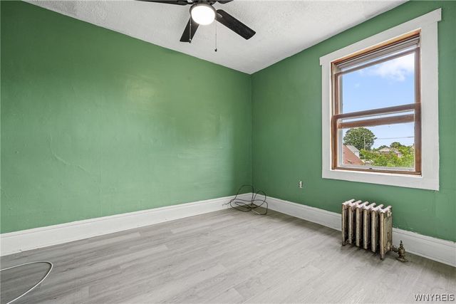 445 18th Street, Niagara Falls, NY 14303