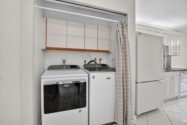 2720 Carambola Circle N 17104, Coconut Creek, FL 33066