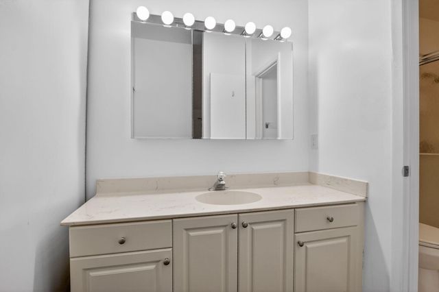 2720 Carambola Circle N 17104, Coconut Creek, FL 33066