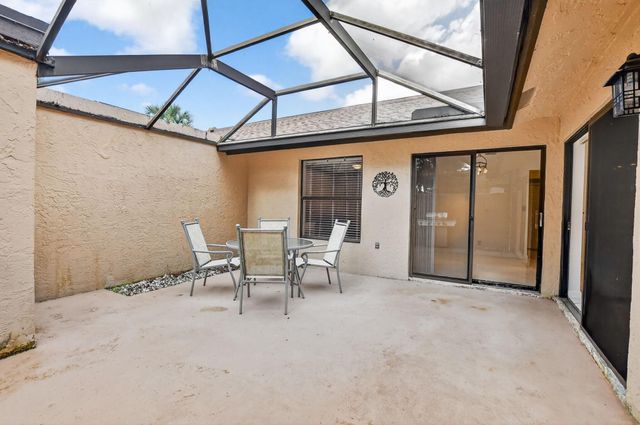 2720 Carambola Circle N 17104, Coconut Creek, FL 33066