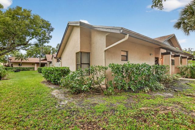 2720 Carambola Circle N 17104, Coconut Creek, FL 33066