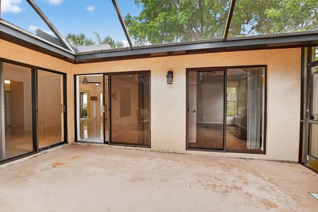 2720 Carambola Circle N 17104, Coconut Creek, FL 33066