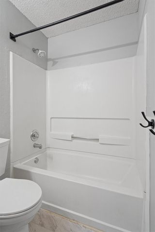 1082 Stone HOLW, New Braunfels, TX 78130