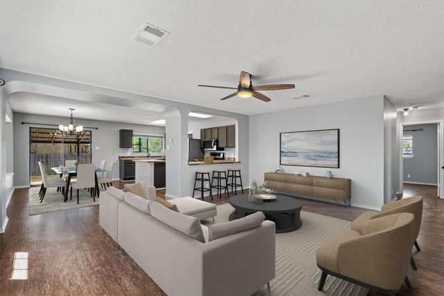 1082 Stone HOLW, New Braunfels, TX 78130