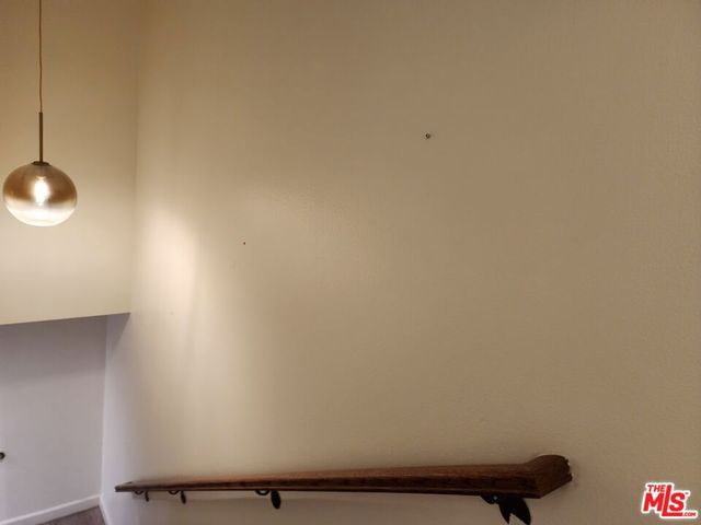 601 S Van Ness Avenue 4, Los Angeles, CA 90005