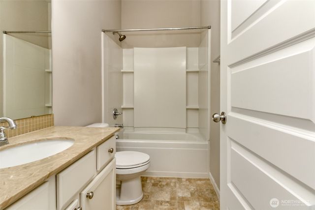 34113 10th Court SW, Federal Way, WA 98023