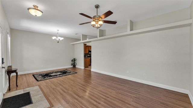 112 BENTLEY OAKS BOULEVARD, Auburndale, FL 33823