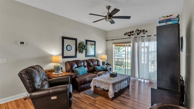 112 BENTLEY OAKS BOULEVARD, Auburndale, FL 33823