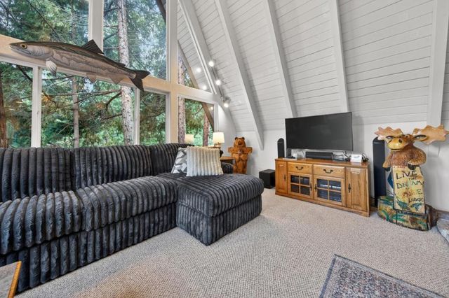 458 Peninsula Drive, Westwood, CA 96137