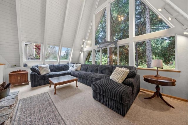 458 Peninsula Drive, Westwood, CA 96137