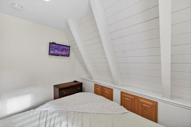 458 Peninsula Drive, Westwood, CA 96137