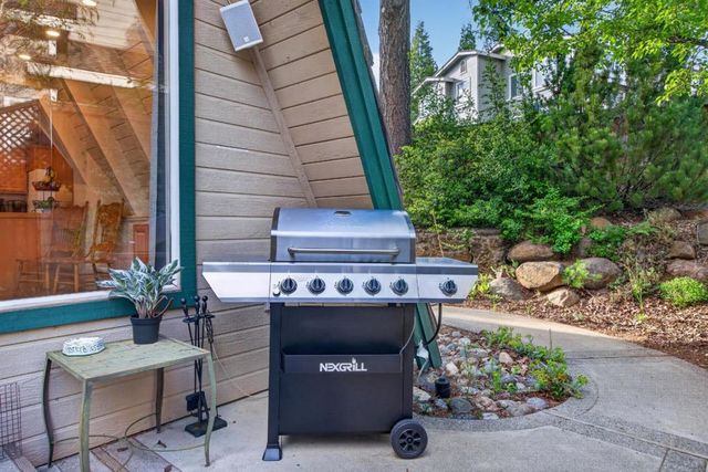 458 Peninsula Drive, Westwood, CA 96137