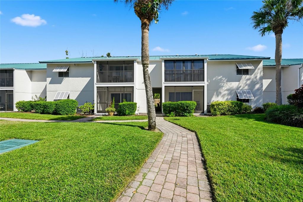 5683 MIDNIGHT PASS ROAD 110, Sarasota, FL 34242